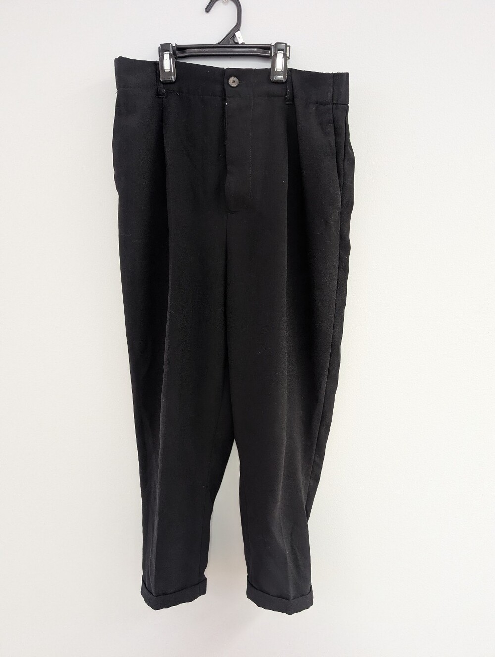 Zara Black Pleated Dress Pants - Classic Tailored Fit